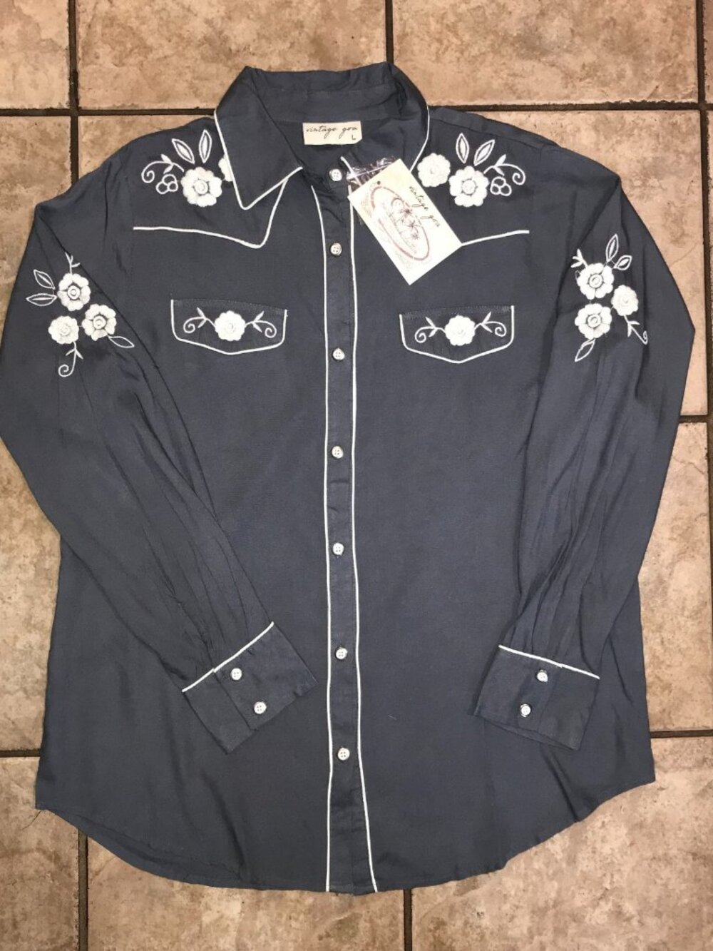 Women's Vintage Goa Embroidered Western Long Sleeve Button Shirt- Size L (FLAW)